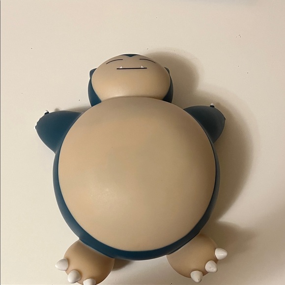 Pokemon Snorlax Light-Up Figure - Blue and Cream - Picture 7 of 7